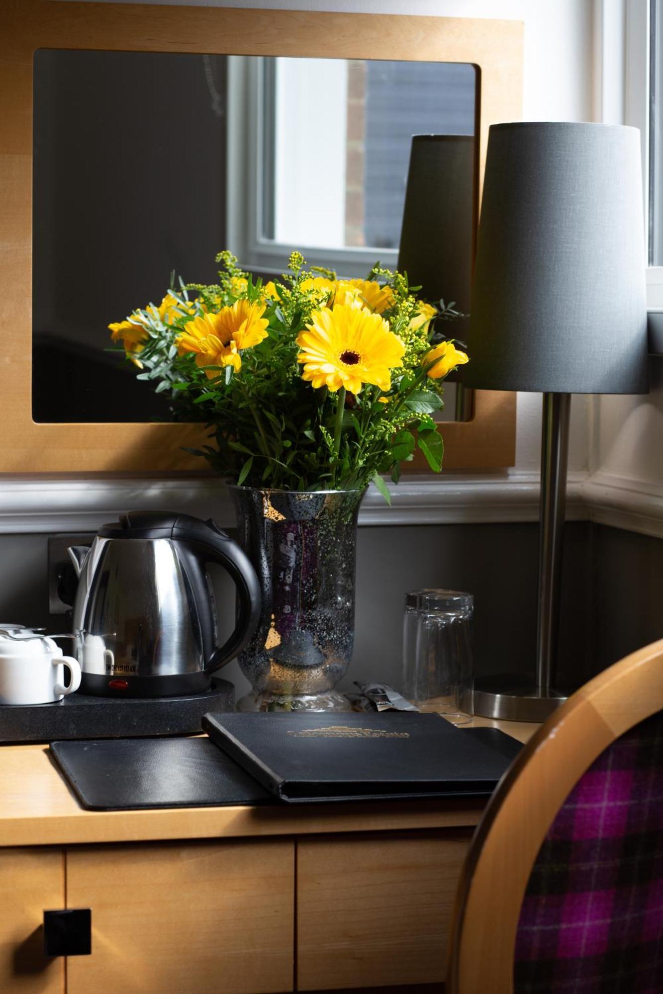 Accommodation At Salomons Estate Royal Tunbridge Wells Exteriör bild